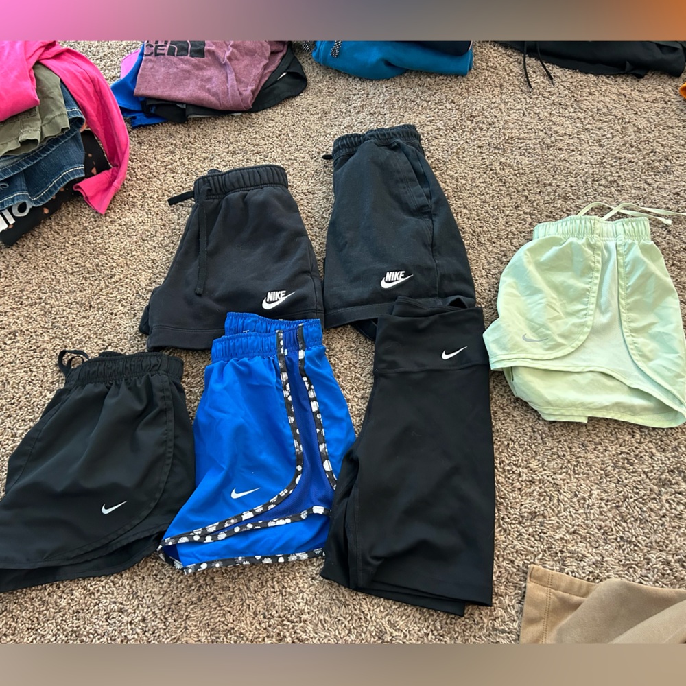 Women’s XS Nike shorts lot of 6 gently used